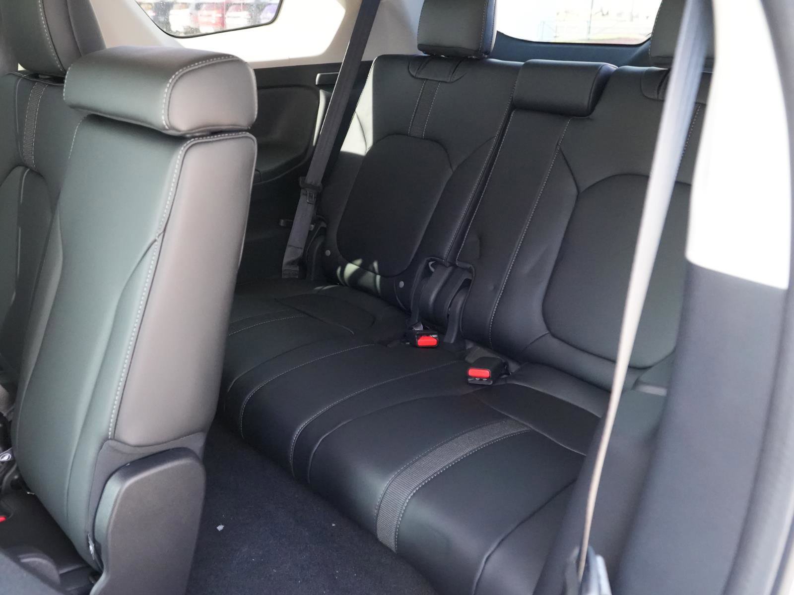 New 2025 Honda Pilot Touring image 21