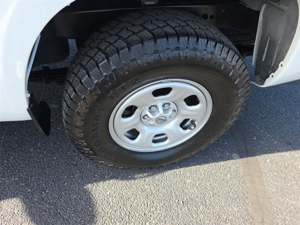 Used 2022 Nissan Frontier S RWD image 27