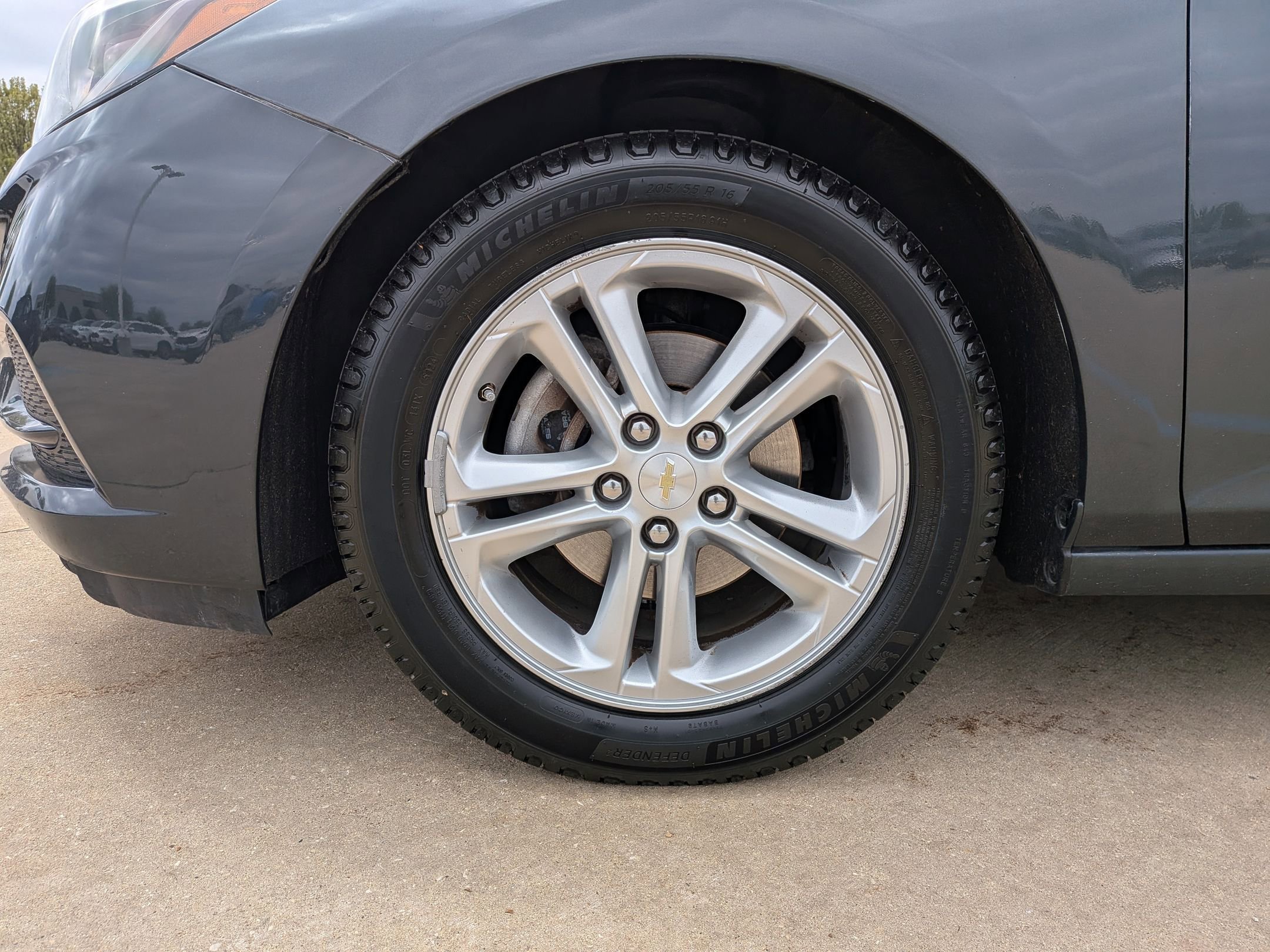 Used 2017 Chevrolet Cruze LT FWD image 30