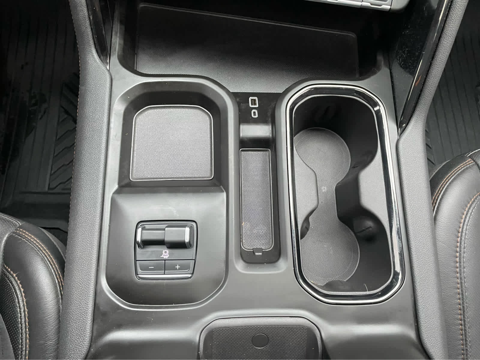 Used 2025 GMC Sierra 2500 AT4 w/ AT4 Premium Plus Package image 27