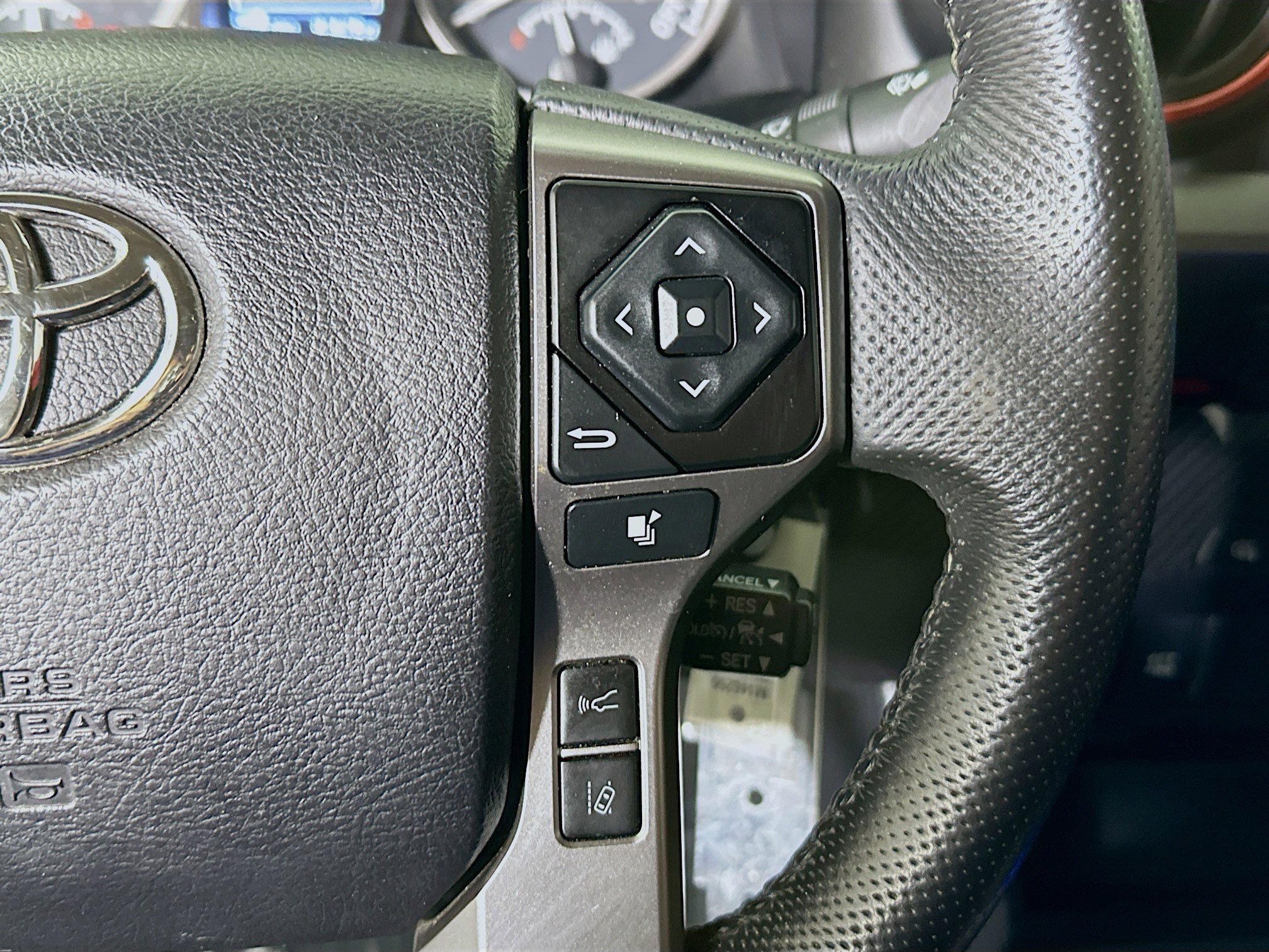 Used 2021 Toyota Tacoma SR5 image 17