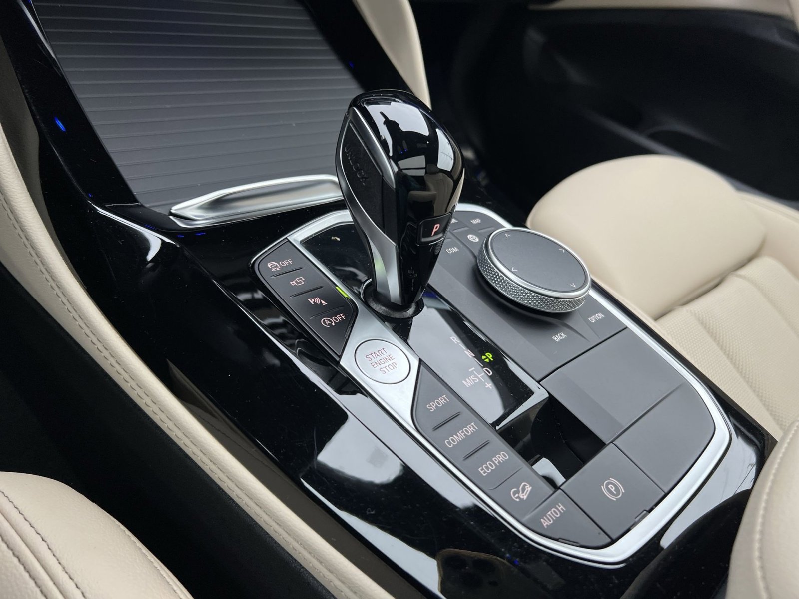 Used 2023 BMW X4 xDrive30i w/ Premium Package image 22