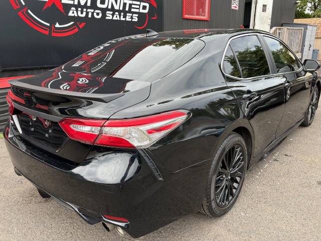 Used 2018 Toyota Camry SE w/ Audio Package FWD image 7
