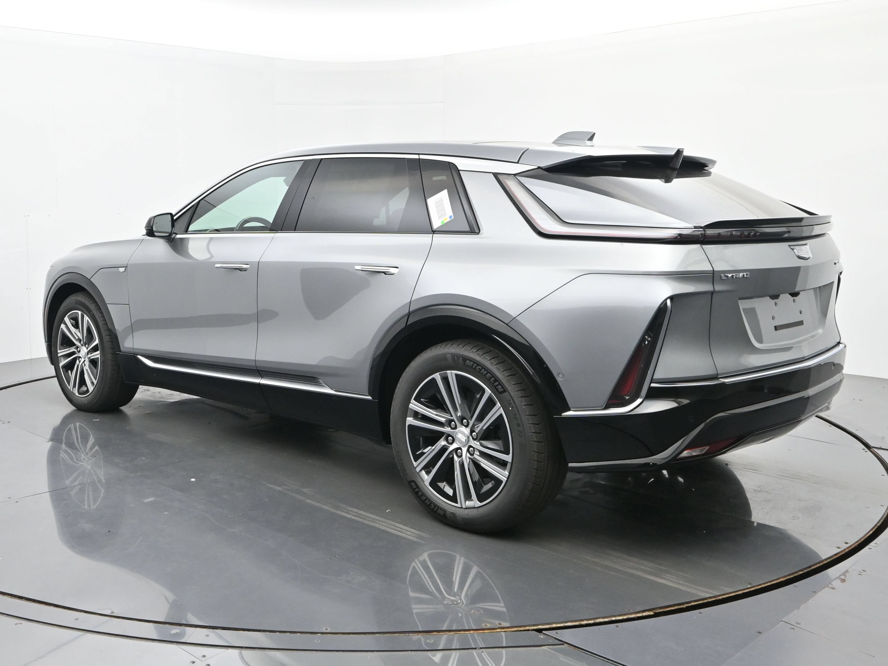New 2026 Cadillac Lyriq Luxury w/ LPO, Floor Liner Package AWD/4WD image 3