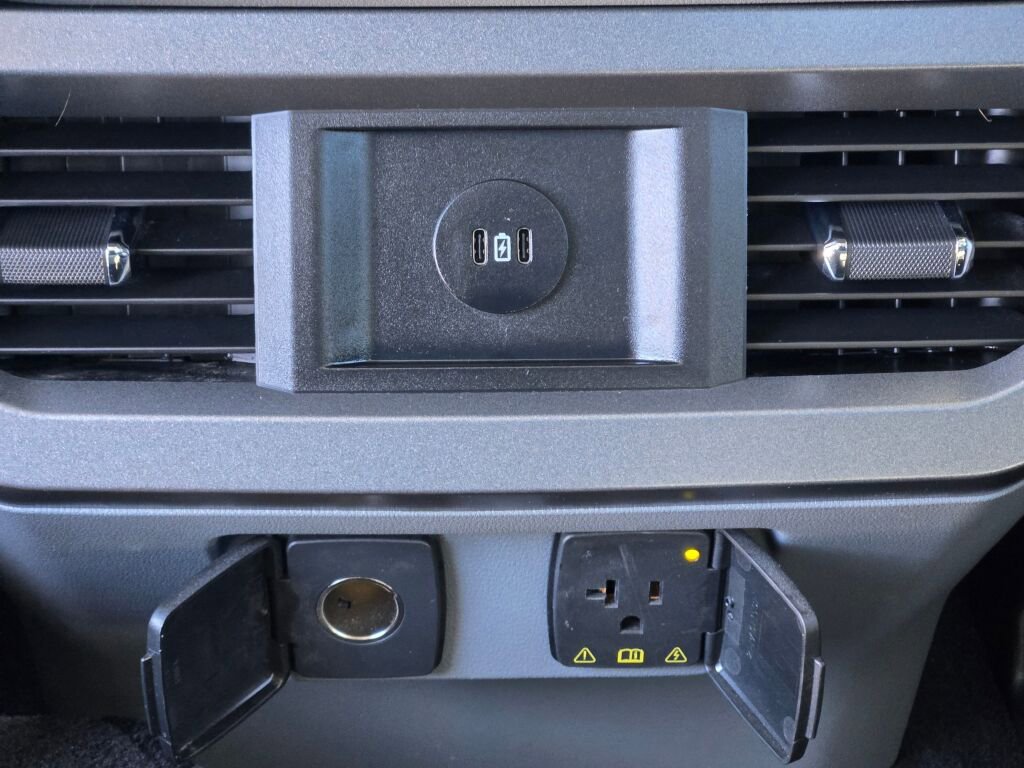 Used 2023 Ford F250 XLT w/ XLT Premium Package image 17