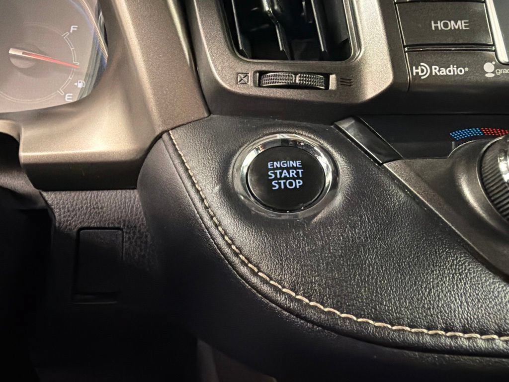Used 2015 Toyota RAV4 Limited w/ Technology Package AWD/4WD image 15