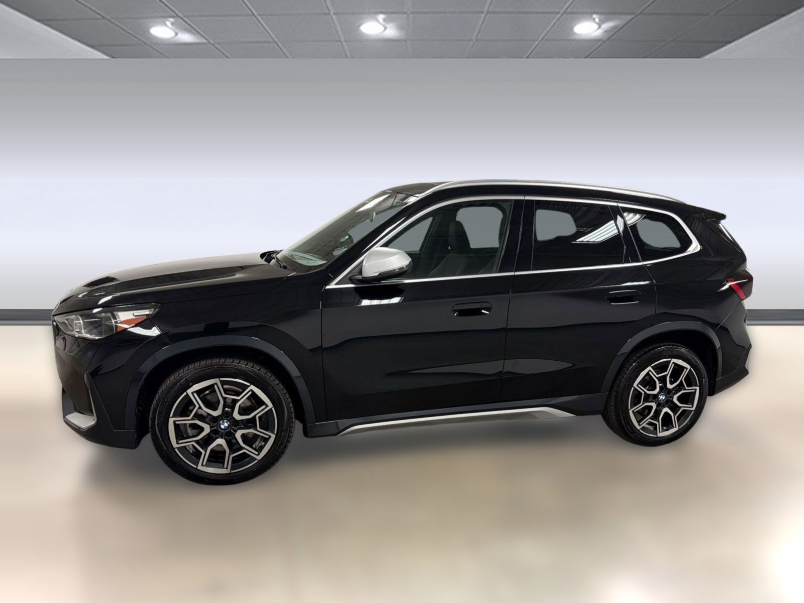 Used 2023 BMW X1 xDrive28i w/ Convenience Package AWD/4WD image 2