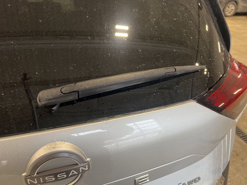 Certified 2023 Nissan Rogue SV image 32