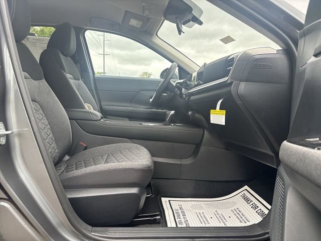 Certified 2025 Nissan Kicks SV image 26