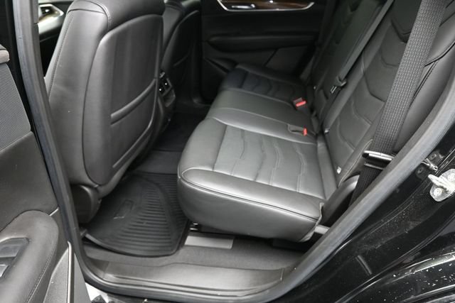Used 2019 Cadillac XT5 Platinum AWD/4WD image 24