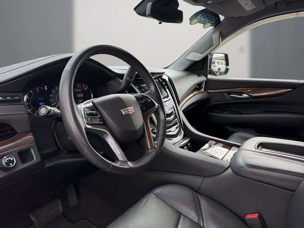 Certified 2020 Cadillac Escalade Luxury RWD image 13