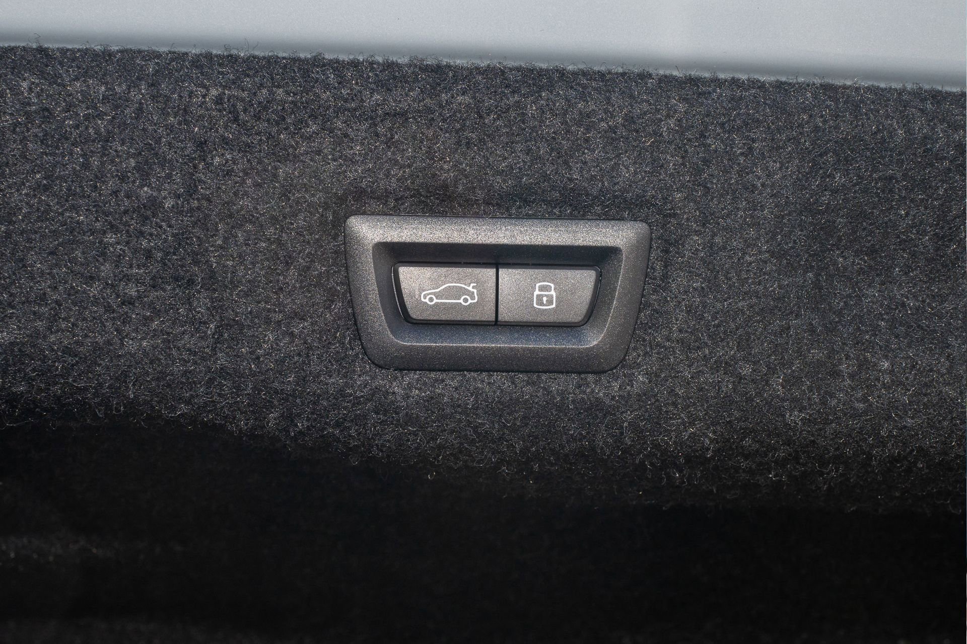 Used 2025 BMW 530i w/ M Sport Package image 10