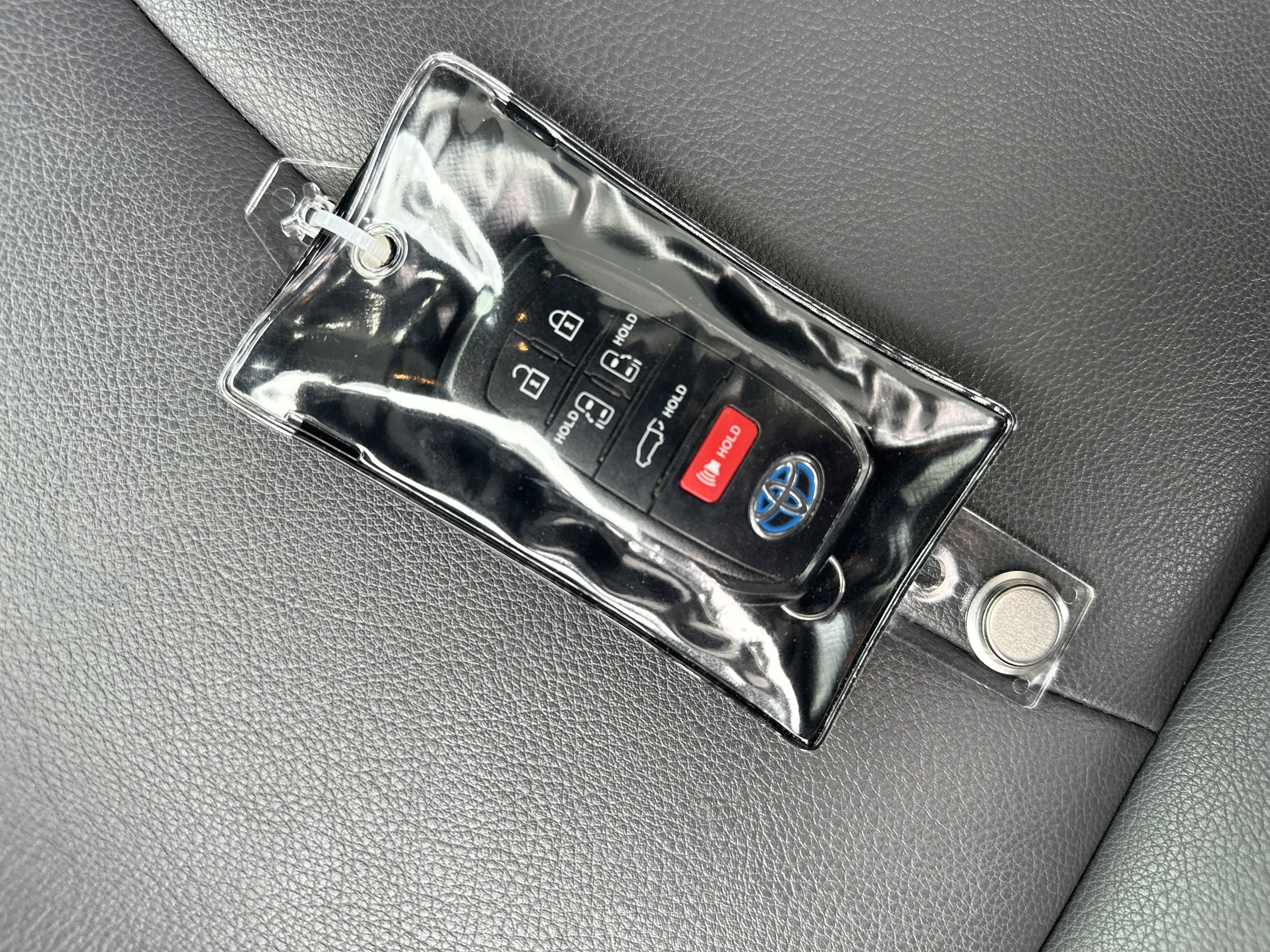 Certified 2023 Toyota Sienna XSE image 35