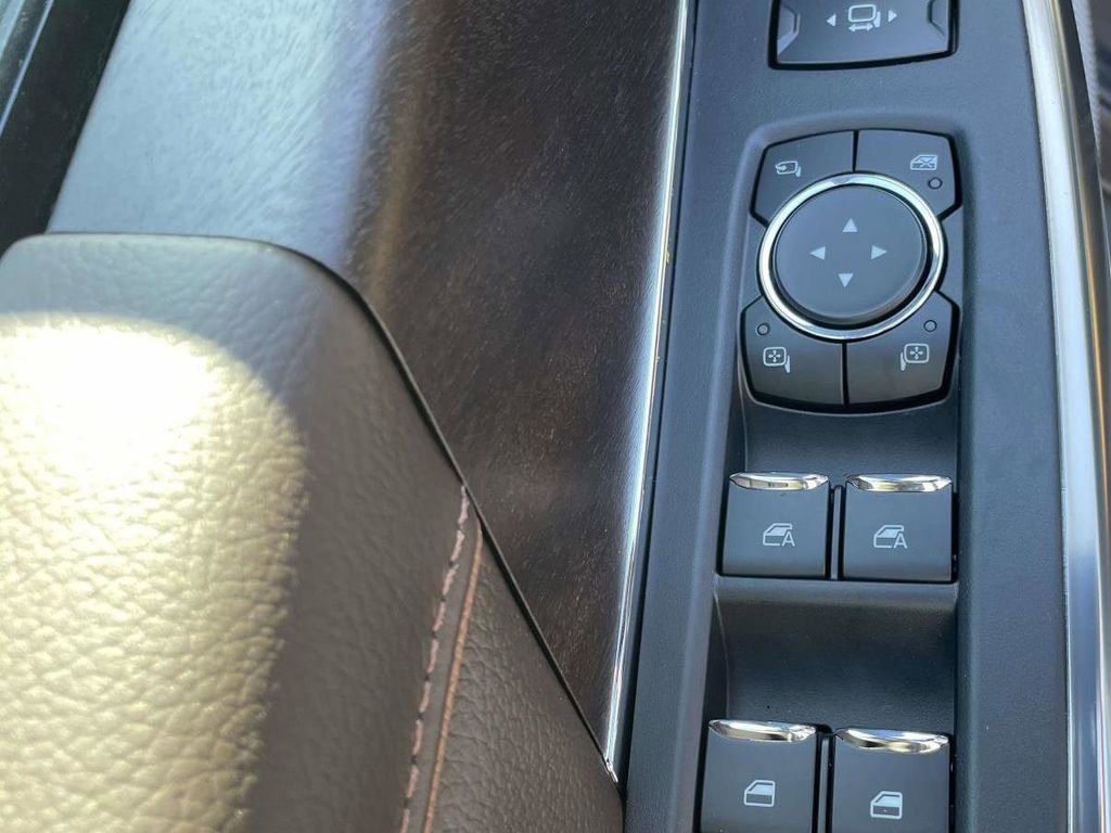 New 2026 Ford F350 King Ranch w/ Chrome Package image 15