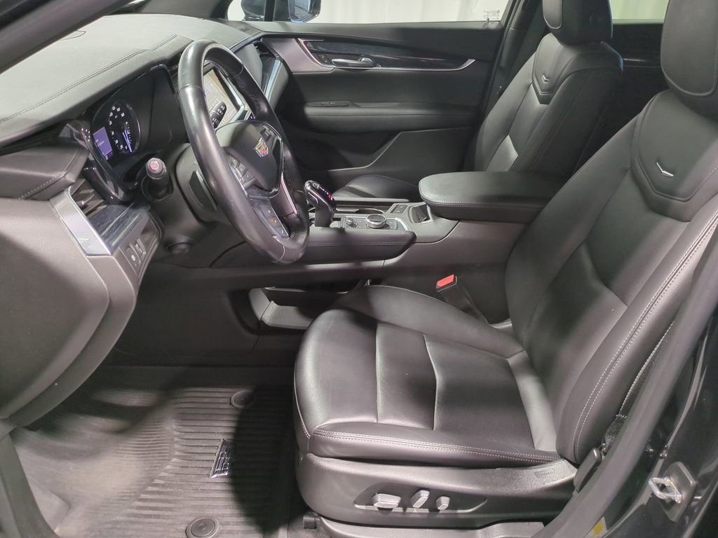 Used 2020 Cadillac XT5 Premium Luxury w/ LPO, Floor Liner Package image 20
