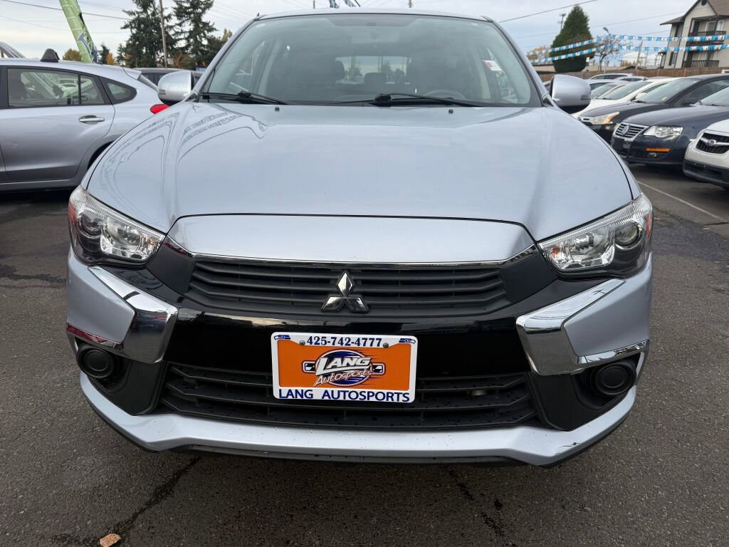 Used 2017 Mitsubishi Outlander Sport ES image 2