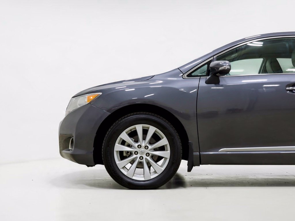 Used 2015 Toyota Venza XLE AWD/4WD image 5