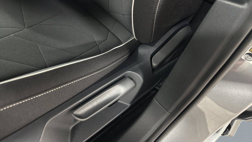 New 2026 Volkswagen Jetta Sport FWD image 17