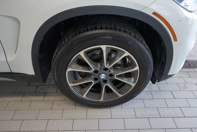Used 2018 BMW X5 xDrive35i w/ Premium Package AWD/4WD image 15