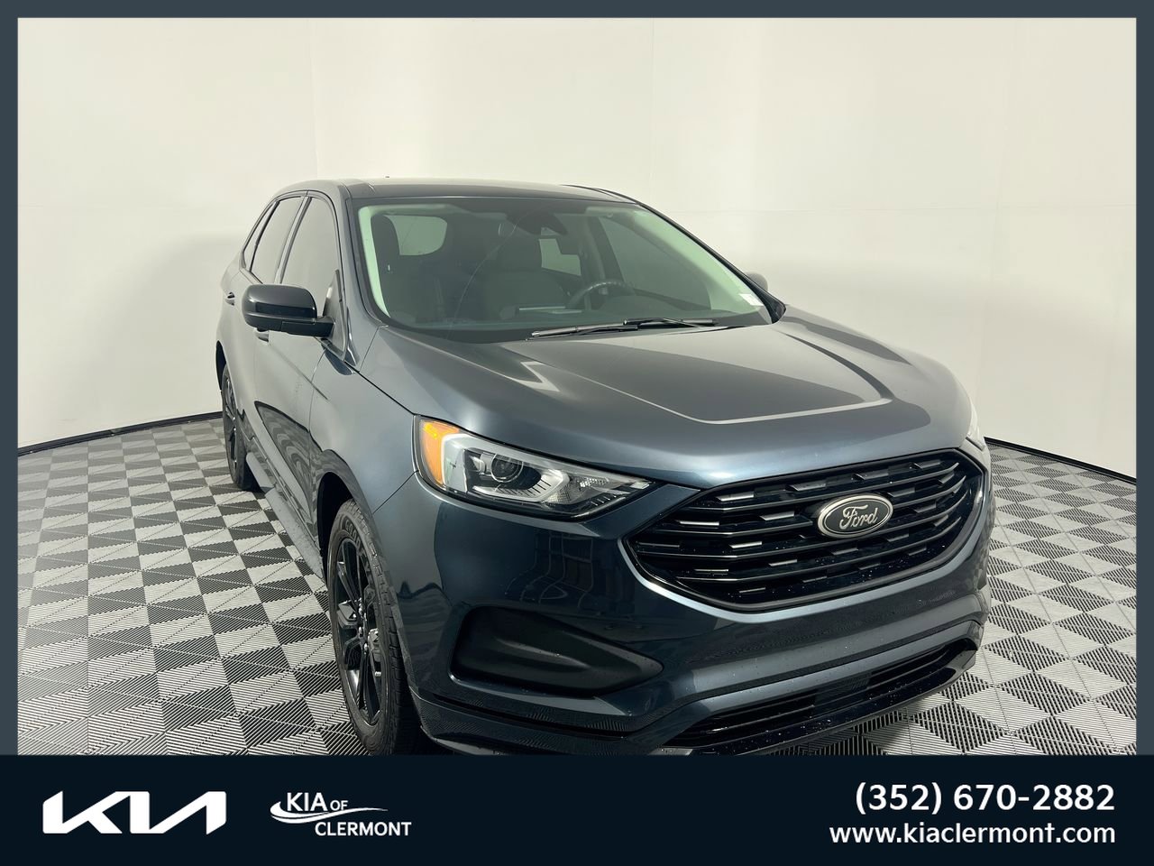 Used 2022 Ford Edge SE w/ Black Appearance Package image 1