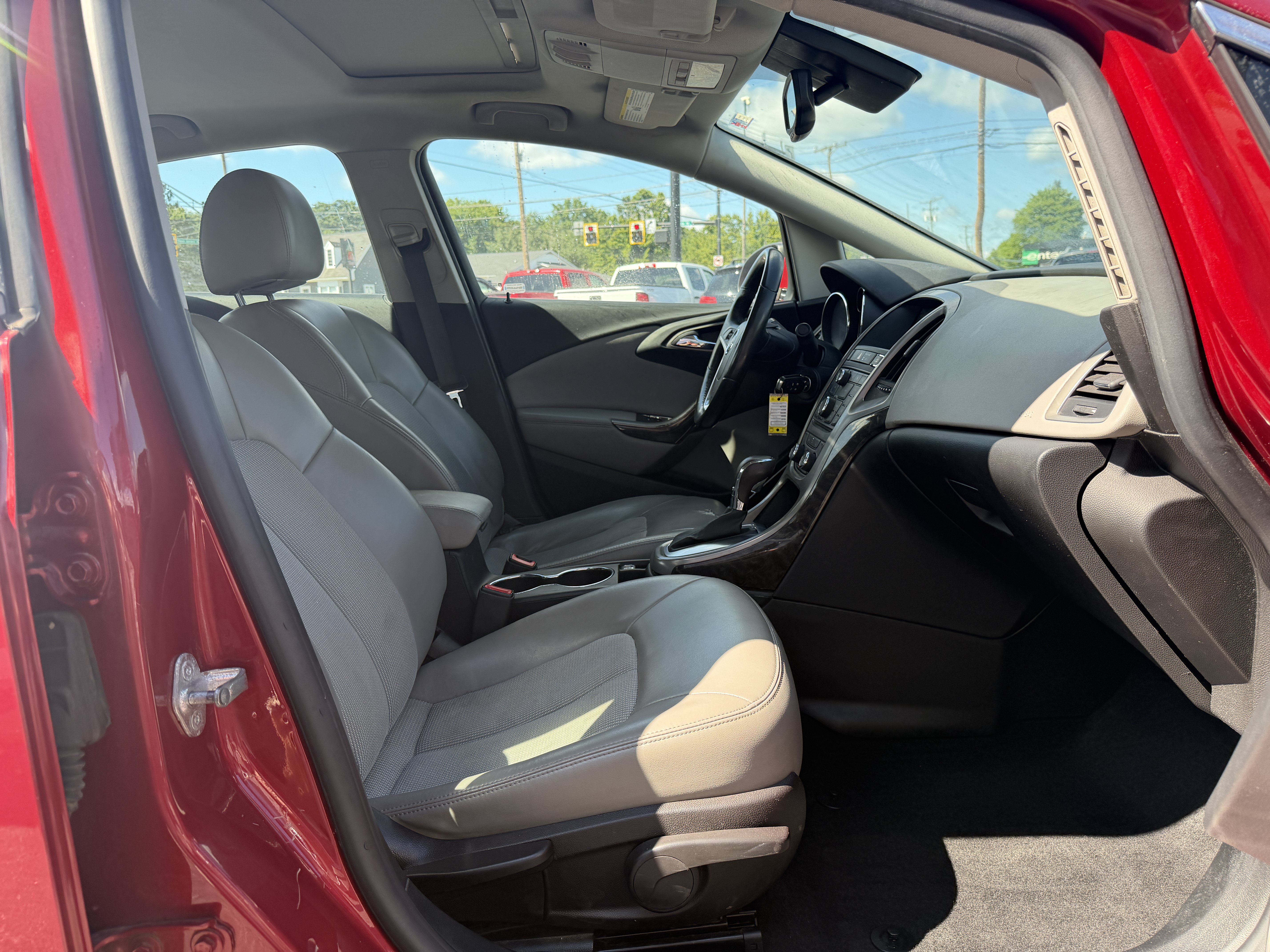 Used 2013 Buick Verano Convenience FWD image 12