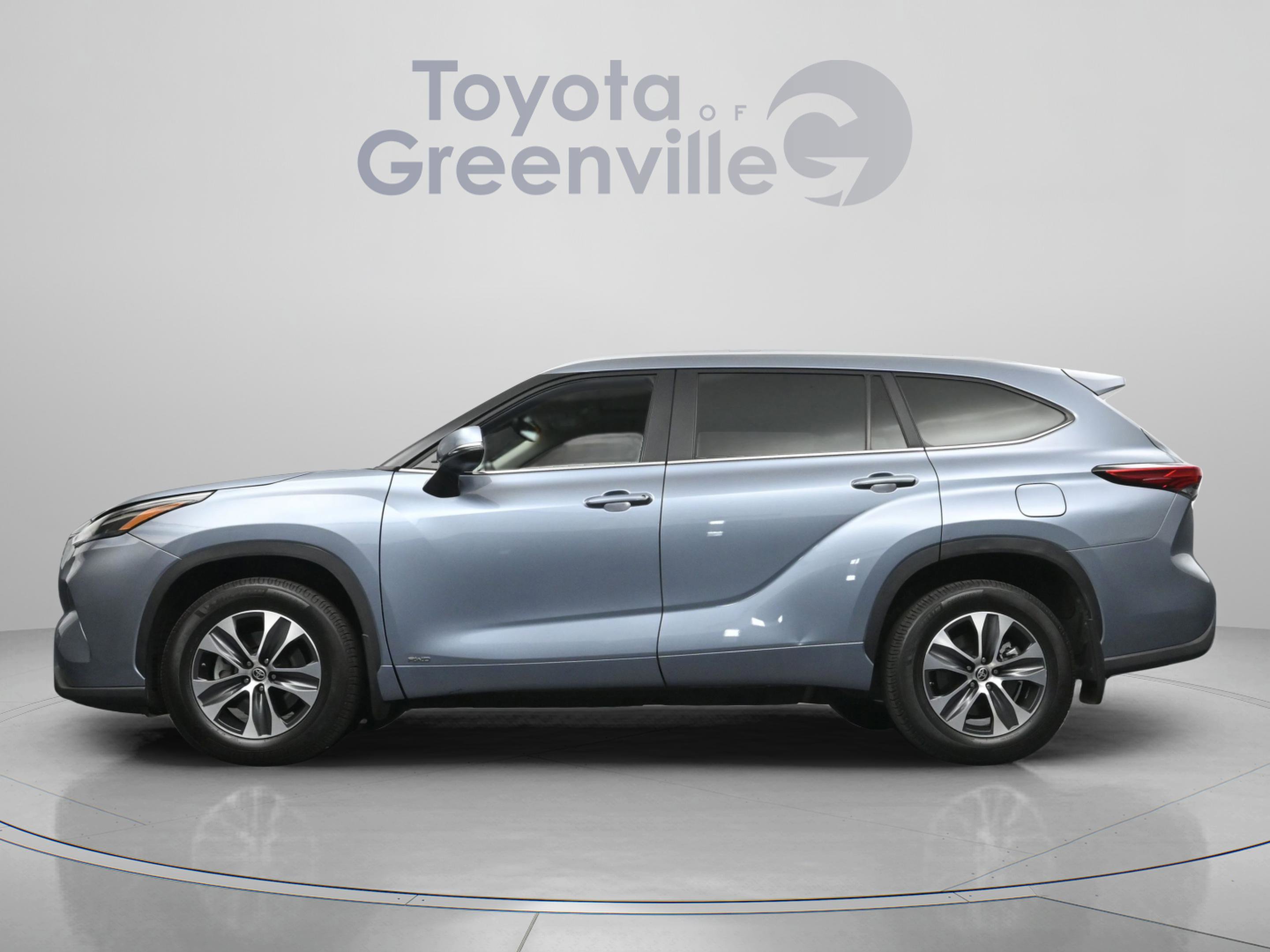 Used 2023 Toyota Highlander XLE image 5