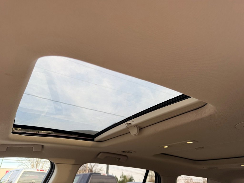 Used 2017 GMC Acadia Denali w/ Technology Package image 10