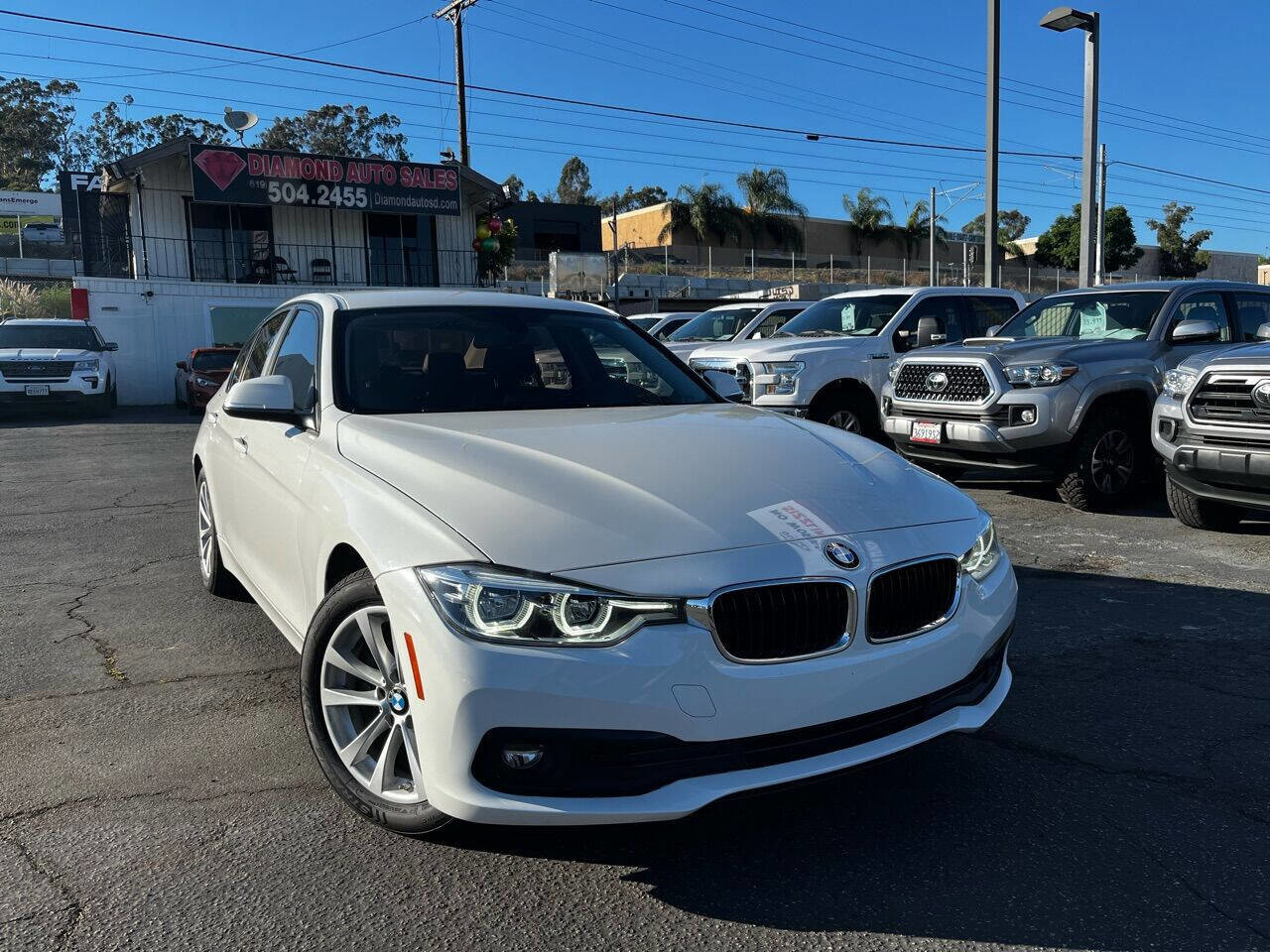 Used 2018 BMW 320i Sedan image 2