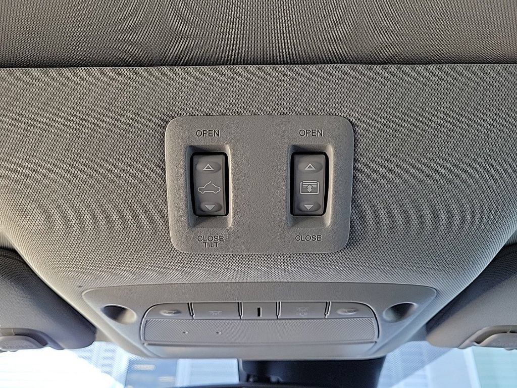 Used 2020 Nissan Murano SL w/ Moonroof Package AWD/4WD image 32
