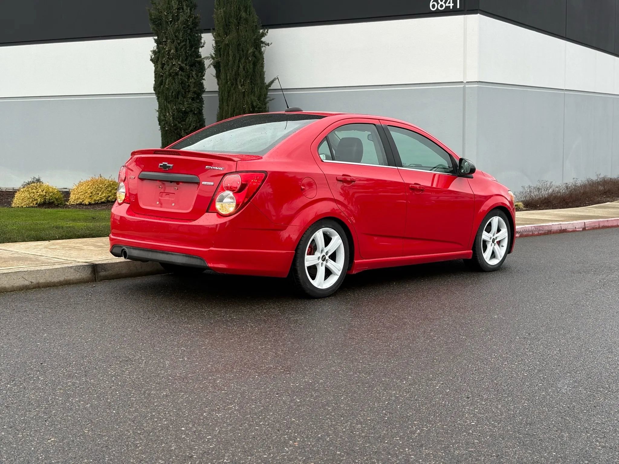 Used 2016 Chevrolet Sonic RS image 6