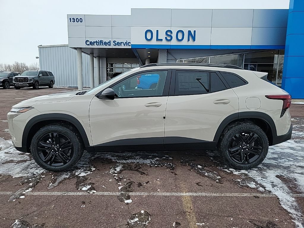 New 2026 Chevrolet Trax ACTIV image 2