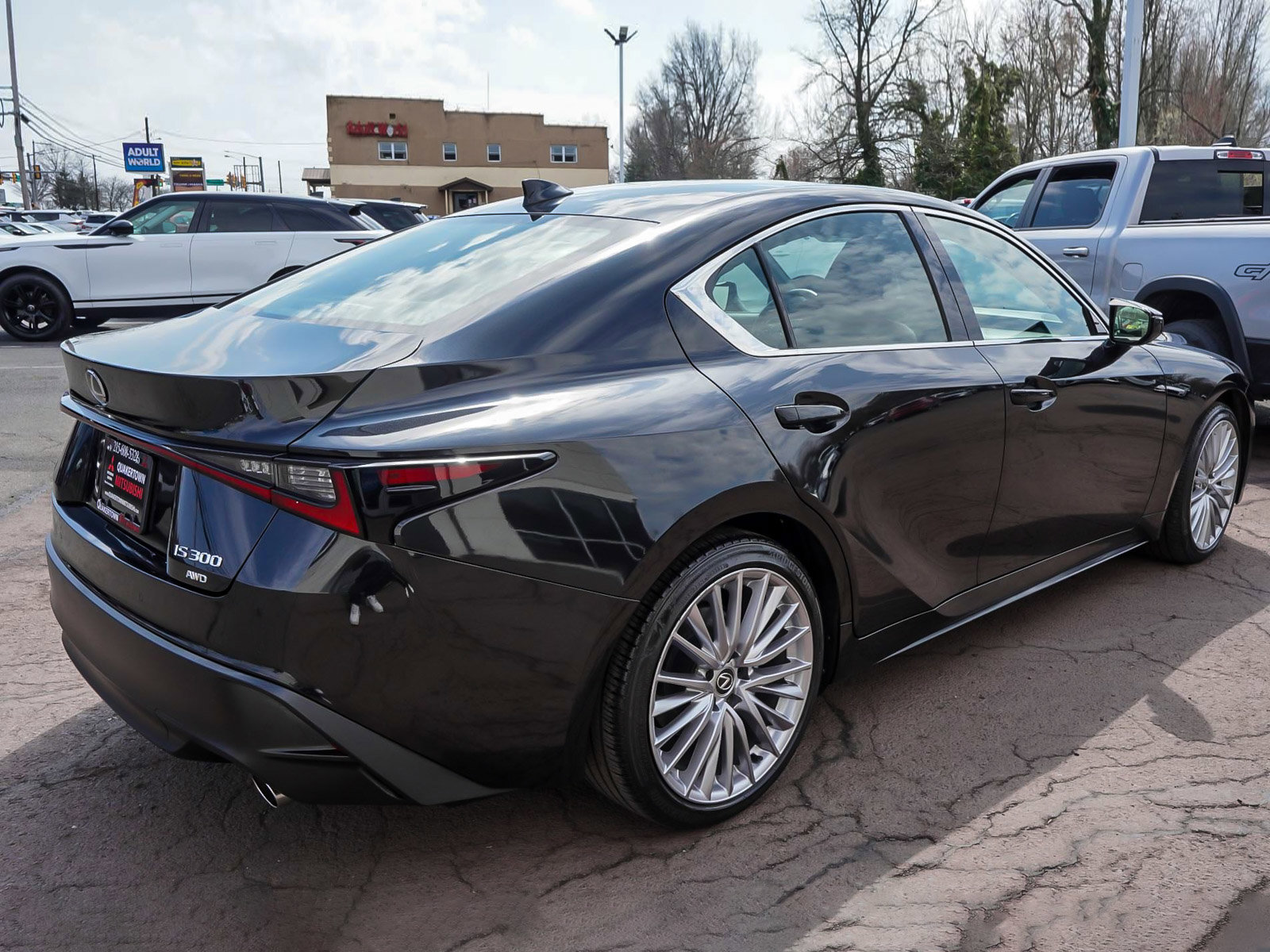 Used 2023 Lexus IS 300 AWD w/ Premium Package image 6