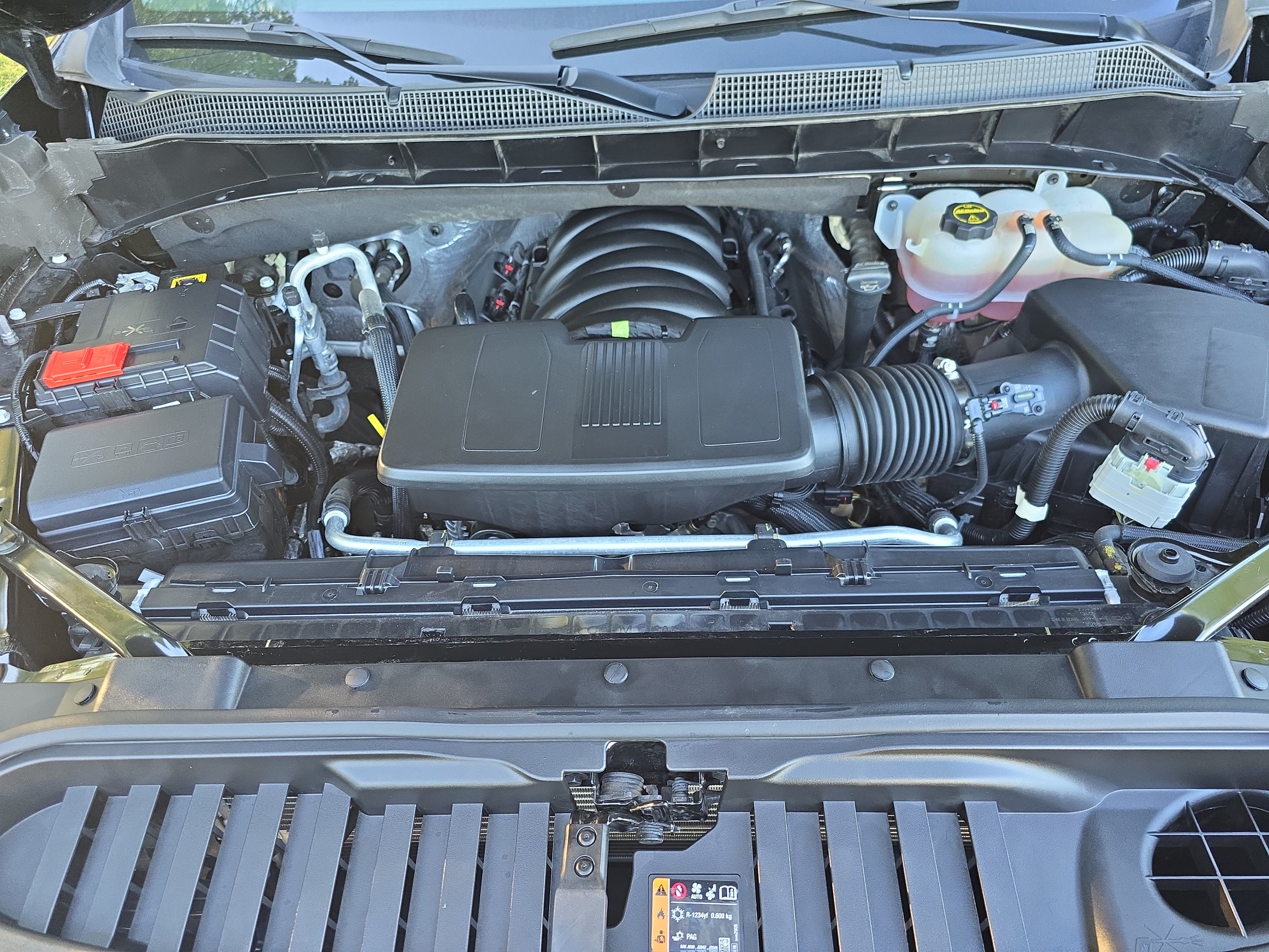 Used 2025 Chevrolet Silverado 1500 LT RWD image 25