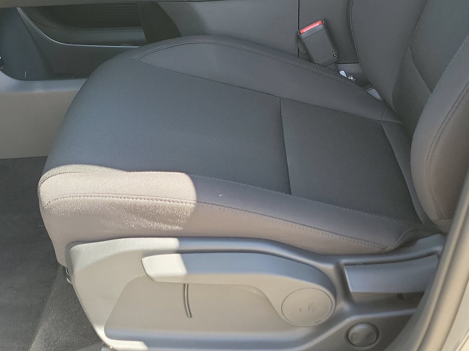 New 2026 Hyundai Santa Fe SE FWD image 16