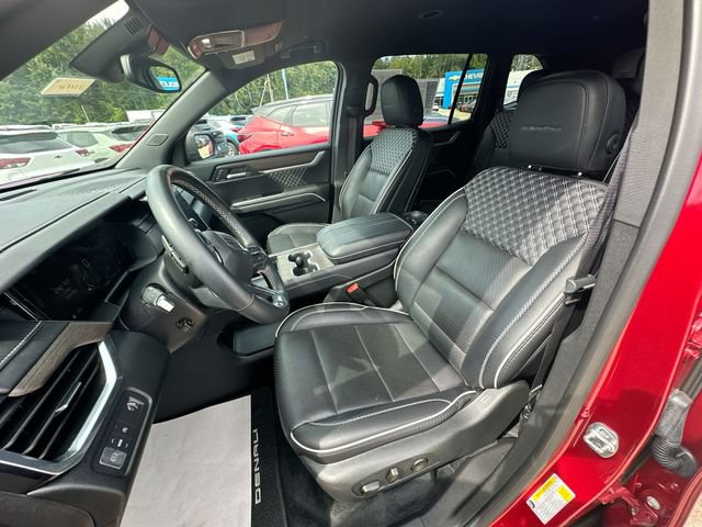 Used 2025 GMC Acadia Denali w/ LPO, Floor Liner Package FWD image 22