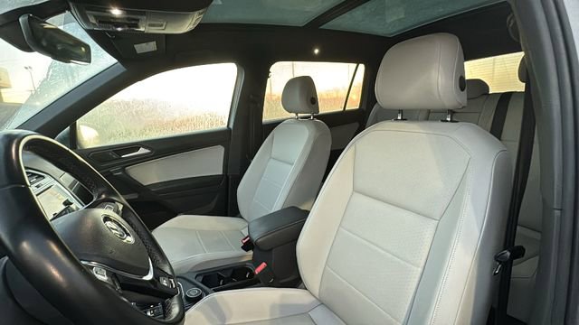 Used 2021 Volkswagen Tiguan SE R-Line image 27