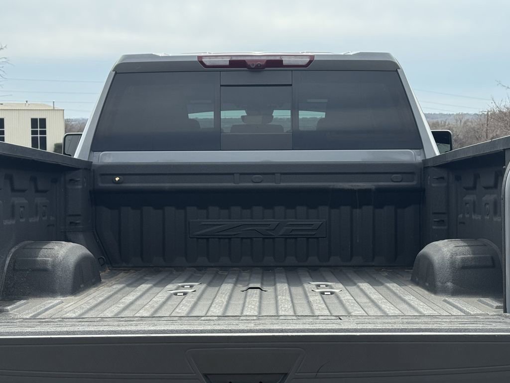 Used 2024 Chevrolet Silverado 2500 ZR2 w/ Technology Package image 32