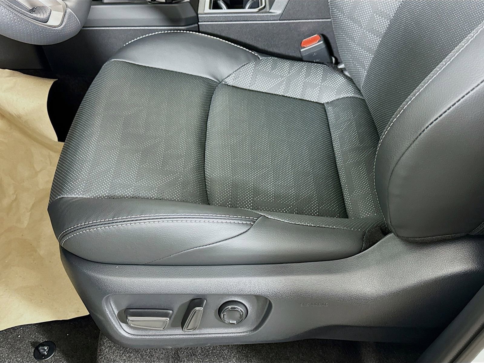 Certified 2025 Toyota 4Runner TRD Off-Road Premium w/ Tow Technology Package image 17