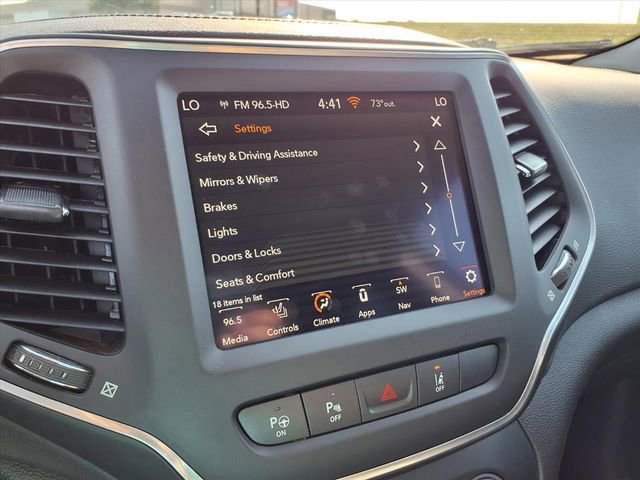 Used 2023 Jeep Cherokee Altitude Lux image 62