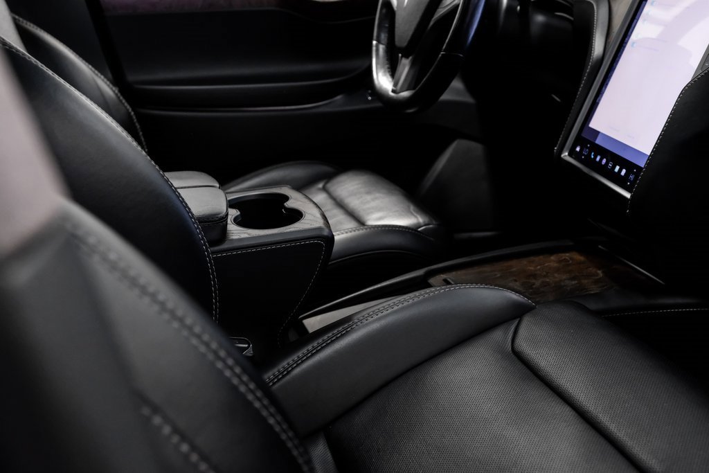 Used 2018 Tesla Model X P100D image 24