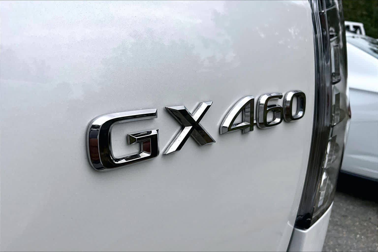 Used 2023 Lexus GX 460 Premium w/ Premium Package AWD/4WD image 10
