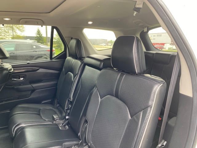 Used 2025 Honda Pilot Elite image 10