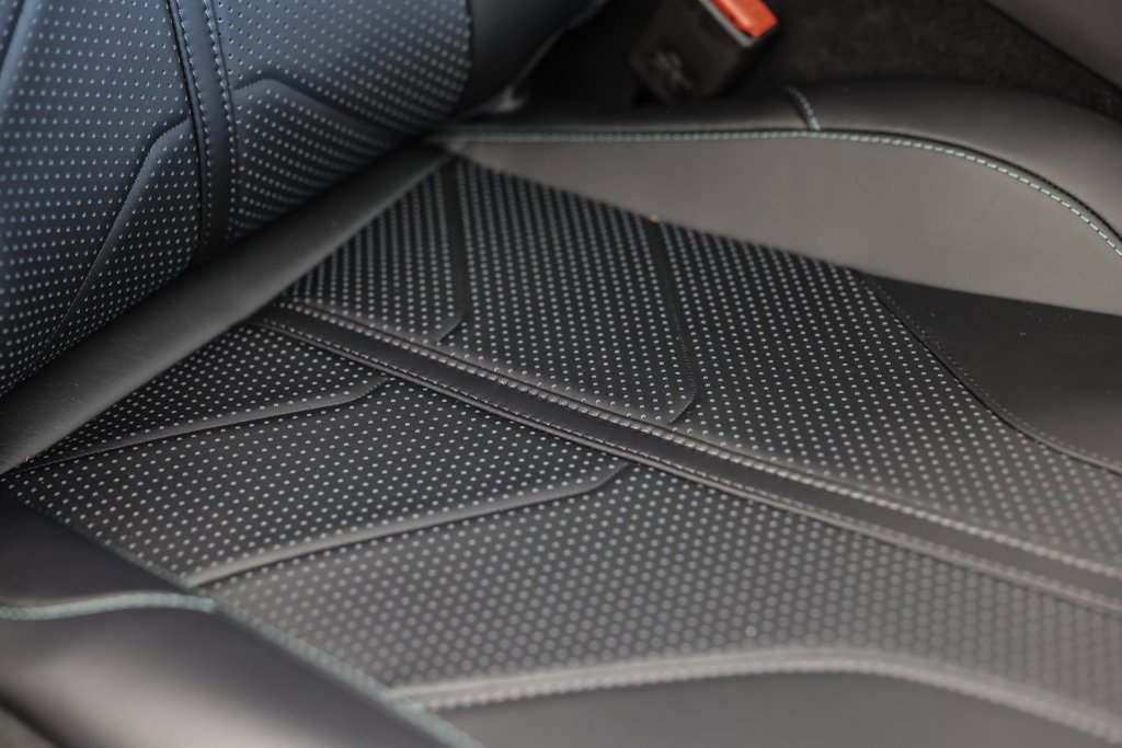 New 2025 Aston Martin V8 Vantage Coupe image 17