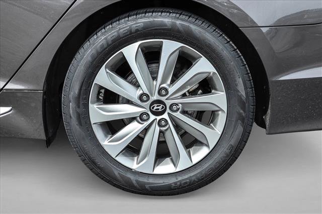 Certified 2021 Hyundai Elantra SEL FWD image 9