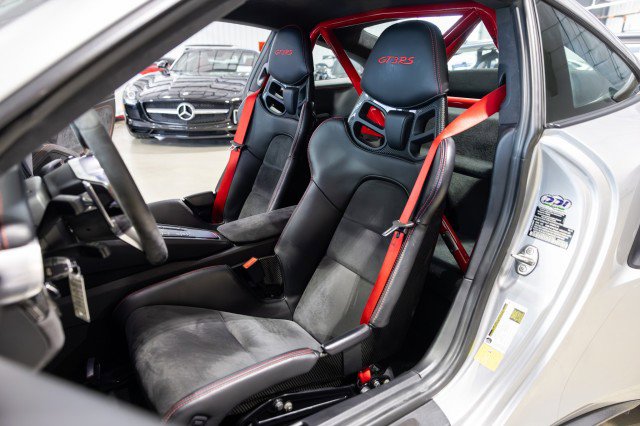 Used 2016 Porsche 911 GT3 RS image 36