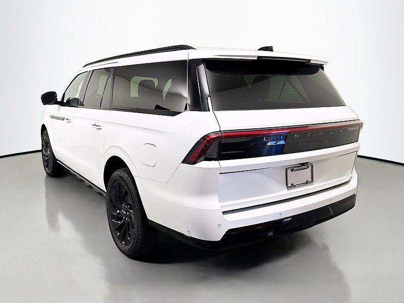 New 2025 Lincoln Navigator L Reserve w/ Jet Appearance Package image 5