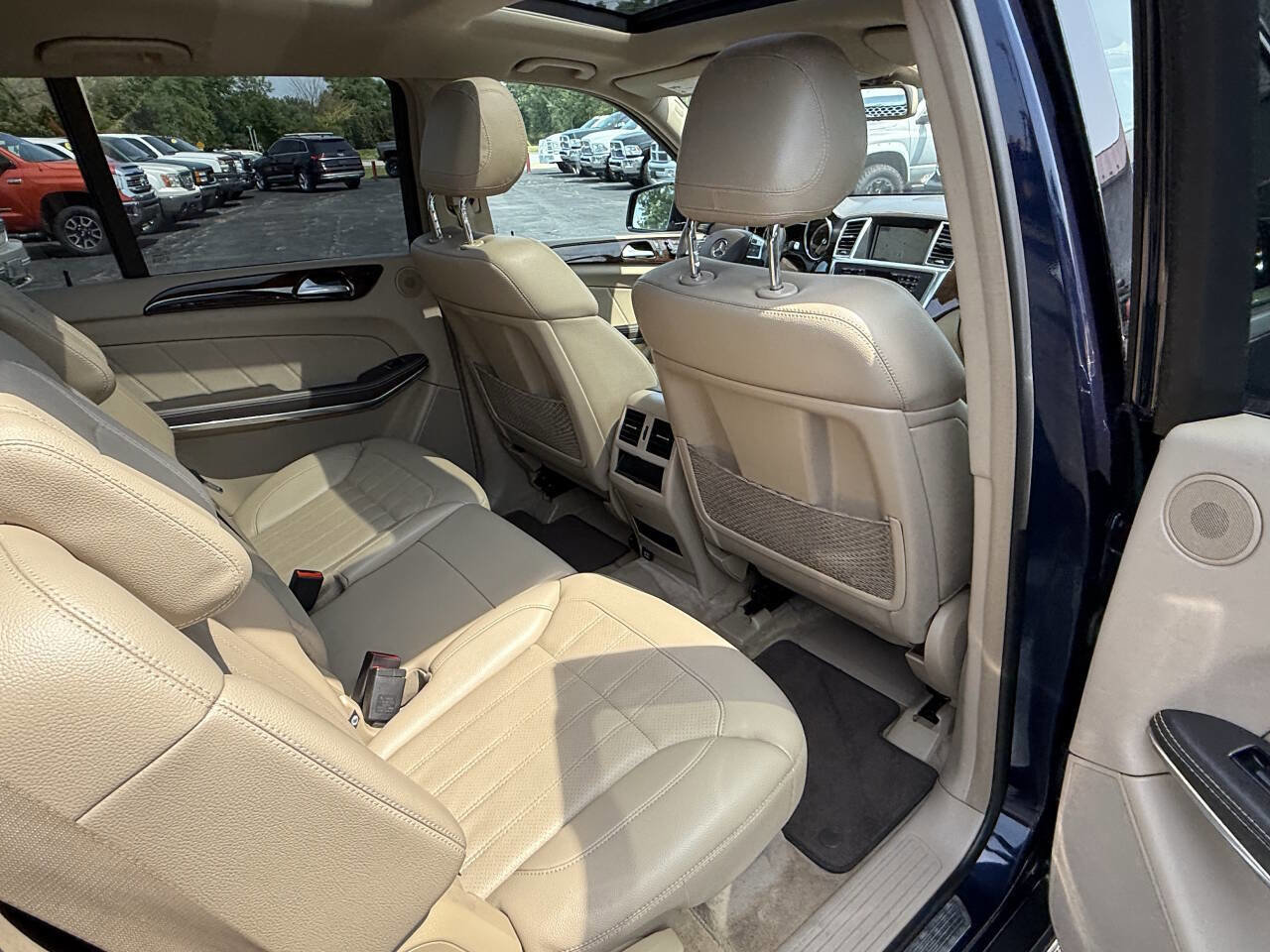 Used 2014 Mercedes-Benz GL 350 BlueTEC 4MATIC image 26