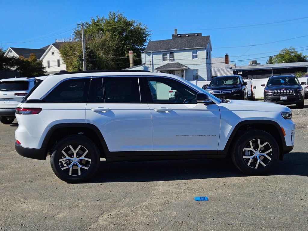 New 2025 Jeep Grand Cherokee Limited image 6