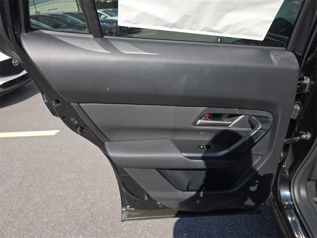 Used 2025 MAZDA CX-50 2.5 Hybrid w/ Weather Package image 15