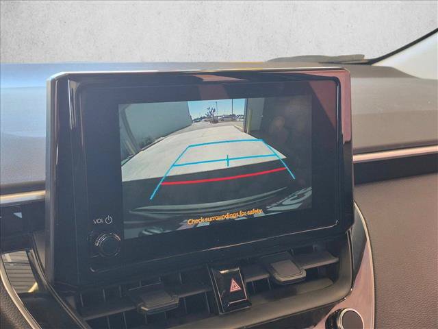 Used 2025 Toyota Corolla LE FWD image 12